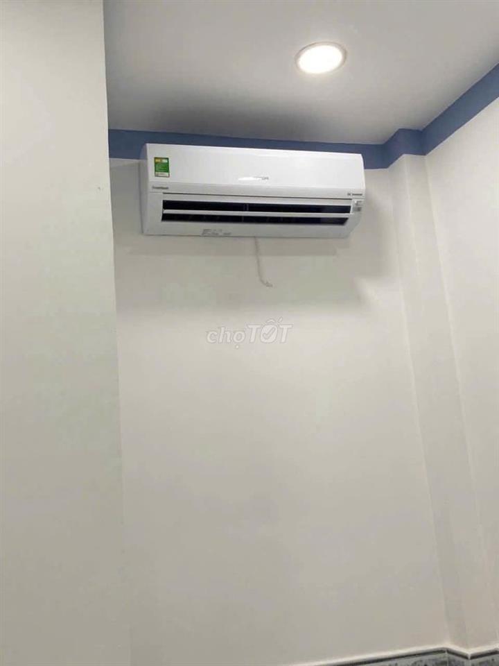 Nhà hẻm Trần Xuân Soạn 2pn 2wc 2 máy lạnh nhà mới chưa qua sử dụng