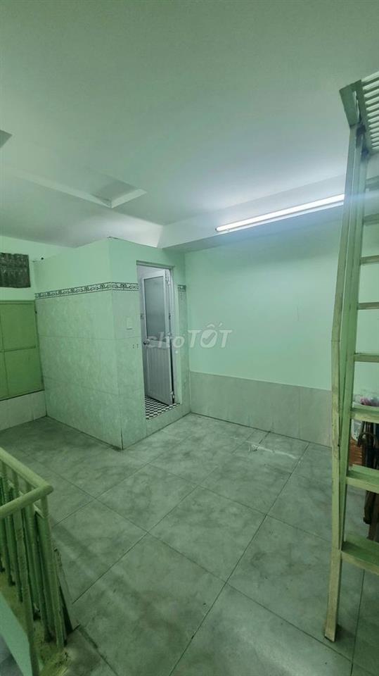 Nhà 5x11 hẻm 380 Lê Văn Lương sát bên Lotte Mart hẻm cụt an ninh.