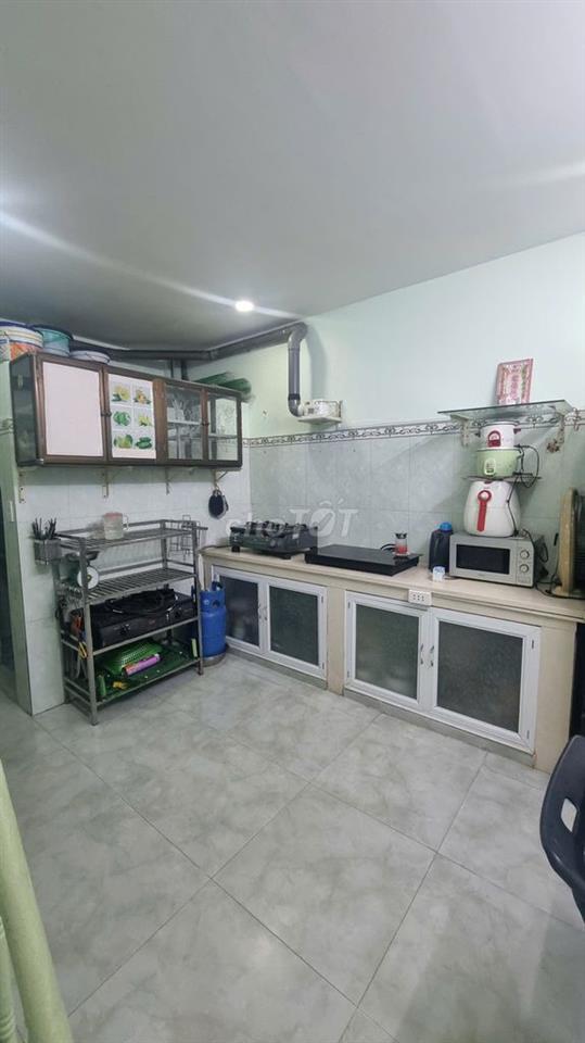Nhà 5x11 hẻm 380 Lê Văn Lương sát bên Lotte Mart hẻm cụt an ninh.