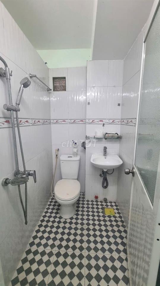 Nhà 5x11 hẻm 380 Lê Văn Lương sát bên Lotte Mart hẻm cụt an ninh.