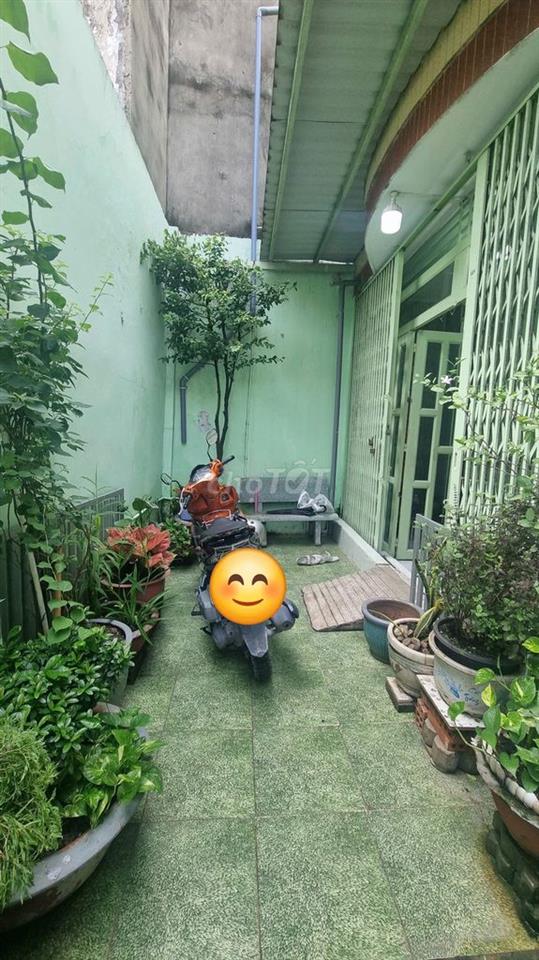 Nhà 5x11 hẻm 380 Lê Văn Lương sát bên Lotte Mart hẻm cụt an ninh.