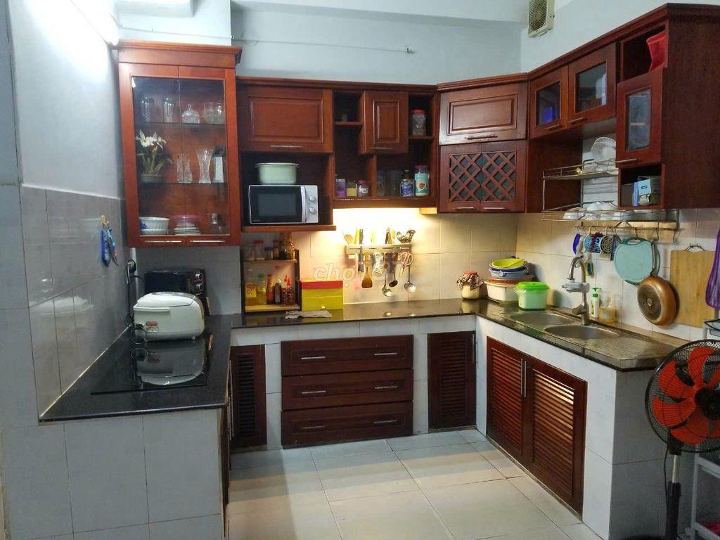 nhà 5x21 1 lầu sân thượng 3pn 2wc nội thất cơ bản hẻm 176 NTT