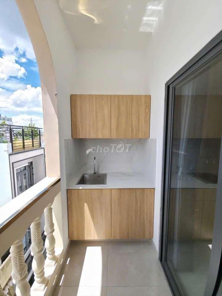 Tòa nhà CHDV 21 Phòng dòng tiền 105 triệu/ tháng