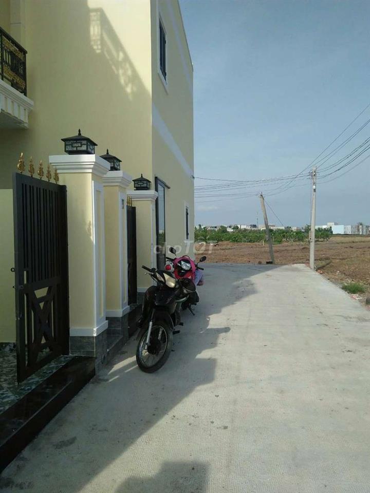 Nhà Bán Chính Chủ SHC 84m2 Tân Kim Cần Giuộc 