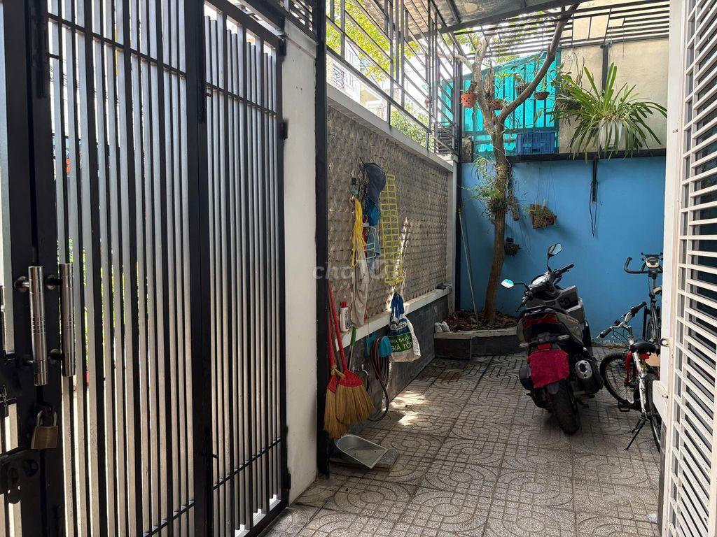 BÁN NHÀ QUẬN 7- PHƯỜNG PHÚ THUẬN- SÁT PMH