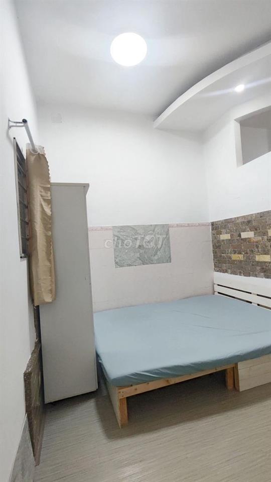 Cho thuê phòng trọ 32m2 đường Phú Thuận, Quận 7, giá 5tr4