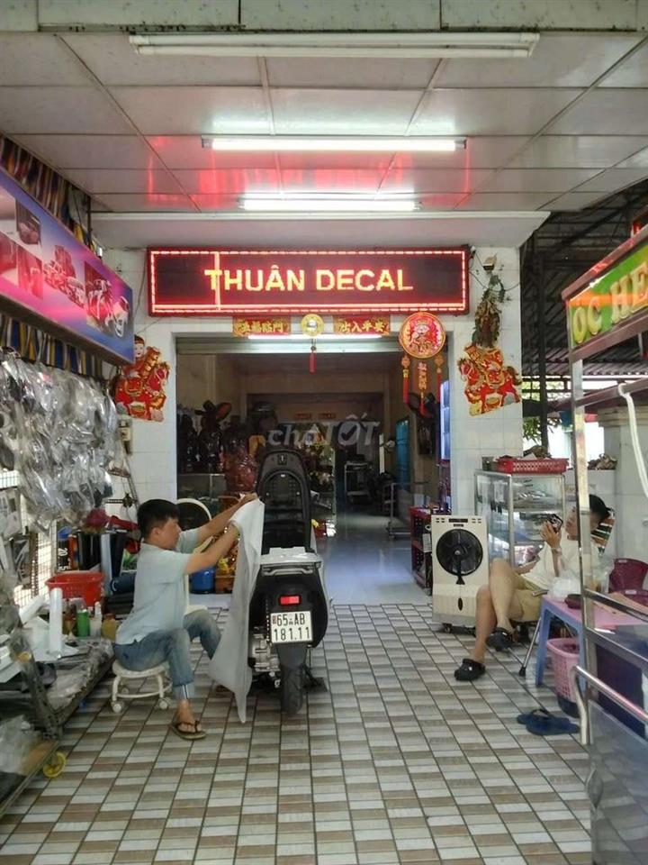 🏡 NHÀ CẤP 4 VỊ TRÍ VÀNG – NGAY NGÃ TƯ LÊ VĂN LƯƠNG & NG. THỊ THẬP Q.7