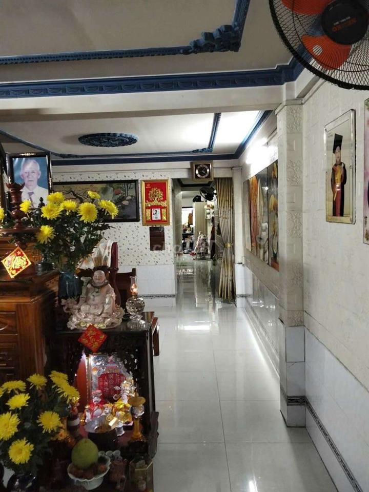 🏡 NHÀ CẤP 4 VỊ TRÍ VÀNG – NGAY NGÃ TƯ LÊ VĂN LƯƠNG & NG. THỊ THẬP Q.7