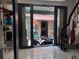 mình chính chủ cần cho thuê nhà nguyên căn