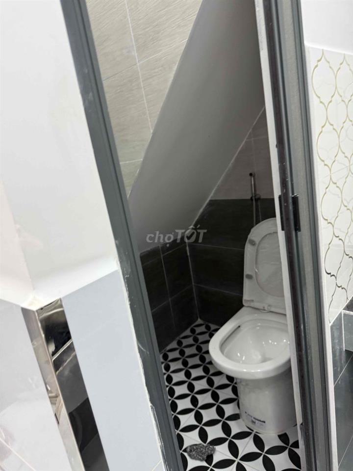 mình chính chủ cần bán căn nhà hẻm 994 huỳnh tấn phát