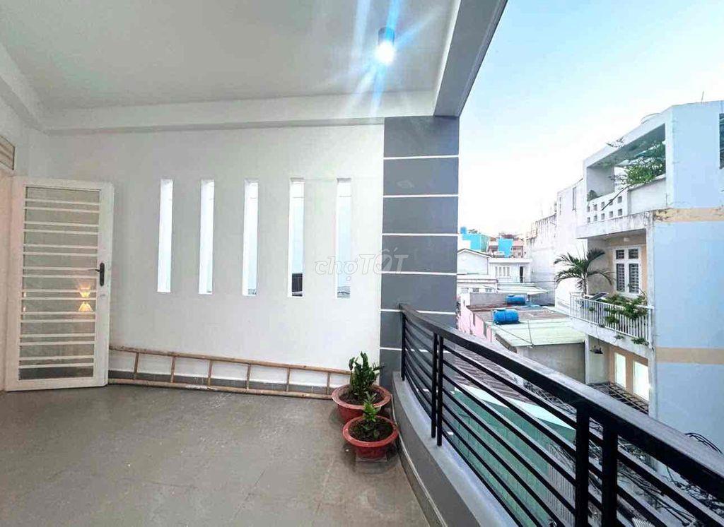nhà 3 tầng hẽm ôtô 7chổ thông thoáng