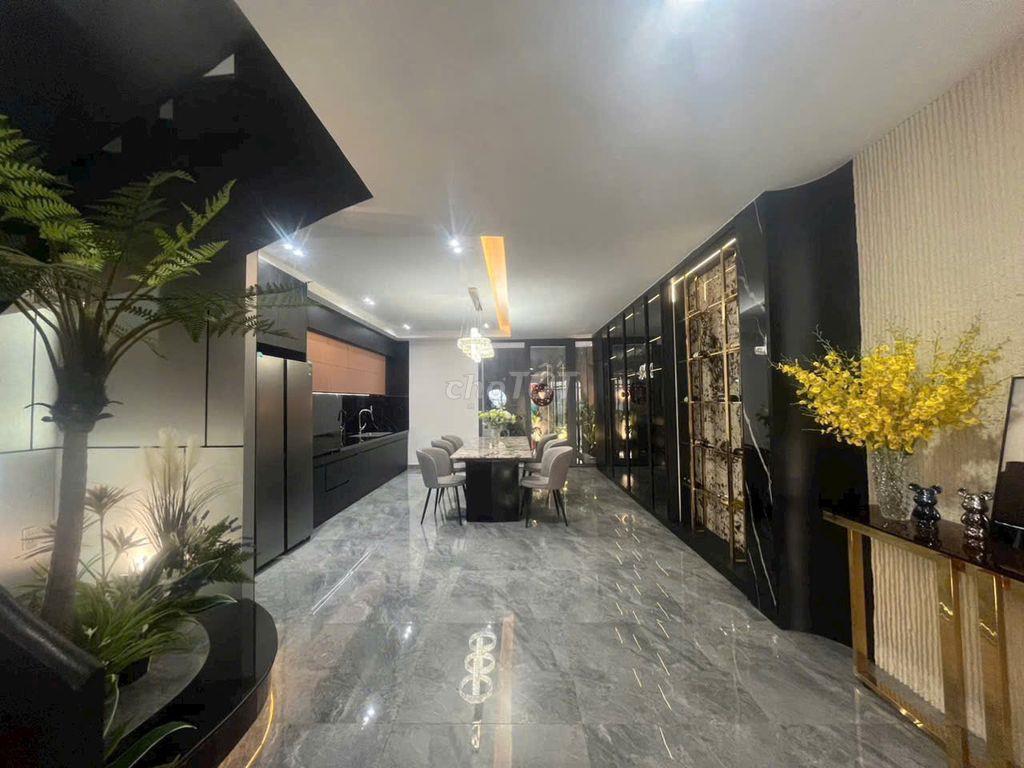 NHÀ ĐẸP DỌN VÀO Ở NGAY - 16,3 TỶ - PHƯỜNG PHÚ MỸ QUẬN 7