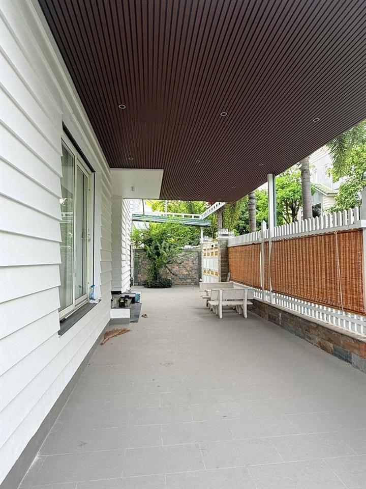 Biệt thự Sadeco diện tích 300m2 cực rộng  –giá thuê chỉ 40 triệu/tháng