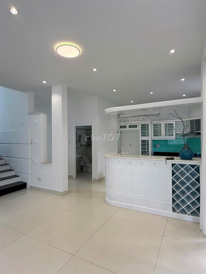 Biệt thự Sadeco diện tích 300m2 cực rộng  –giá thuê chỉ 40 triệu/tháng