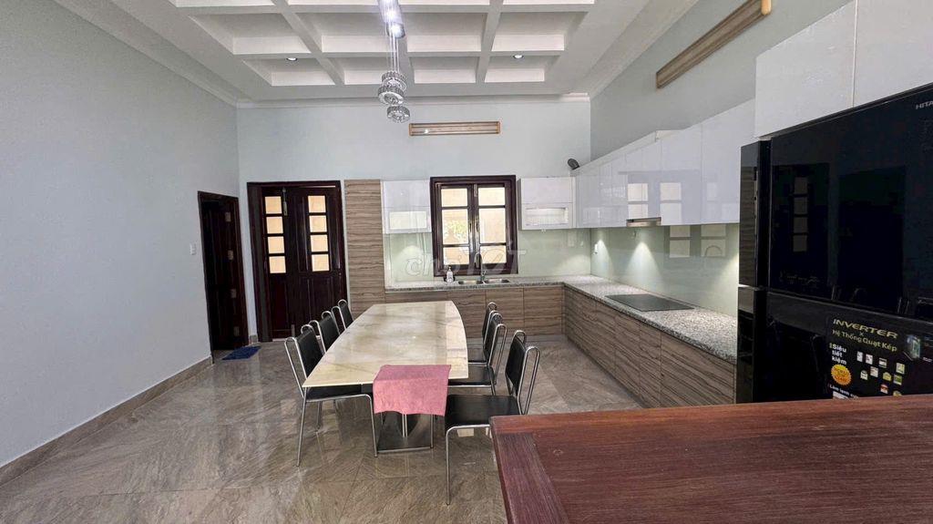 MẶT TIỀN ĐƯỜNG PHÚ THUẬN RỘNG 30M – NGANG 8M CỰC ĐẸP – CÓ THANG MÁY