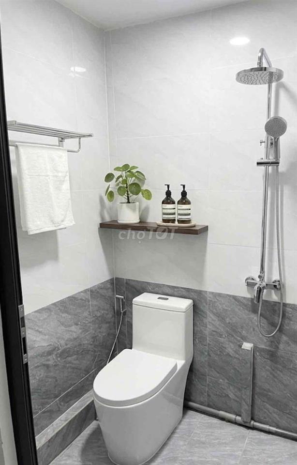 Tổ ấm Q7 siêu an ninh (Trệt-Lửng-Lầu). Chỉ 670Tr, xách vali vào ở