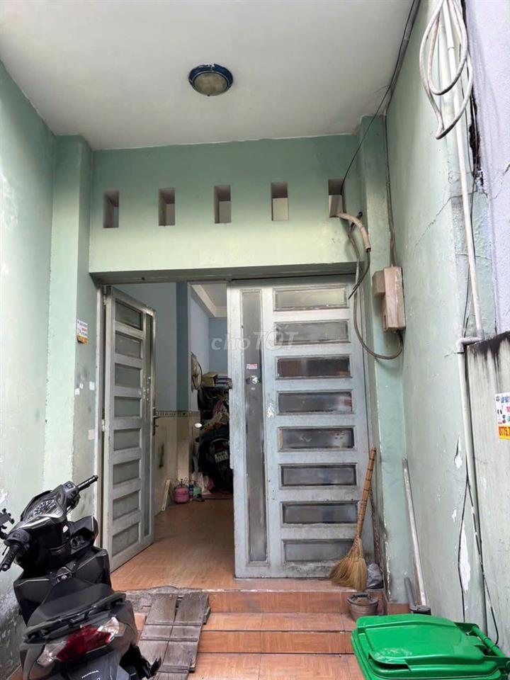 Cần bán nhà cầu Tân Thuận 1