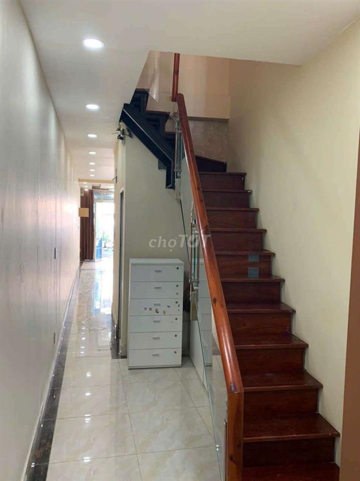 Cần bán nhà mặt tiền đường số 04 Tân Kiểng Quận 7