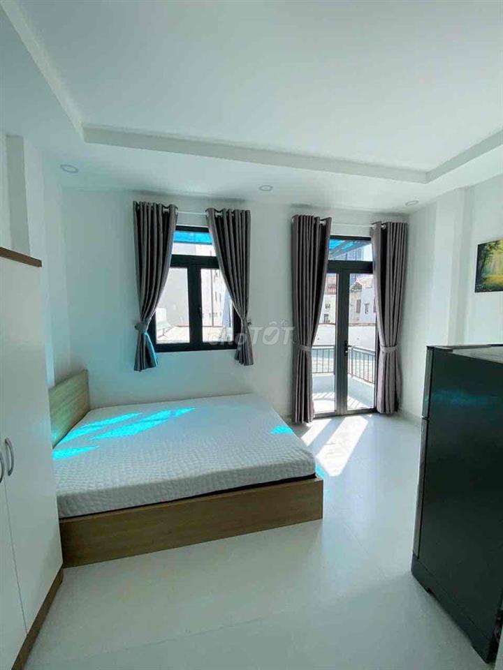 cho thuê phòng đầy đủ nội thất có ban công thoáng mát quận 7.