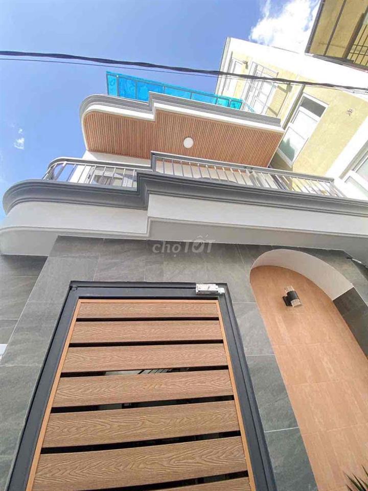 cho thuê phòng đầy đủ nội thất có ban công thoáng mát quận 7.