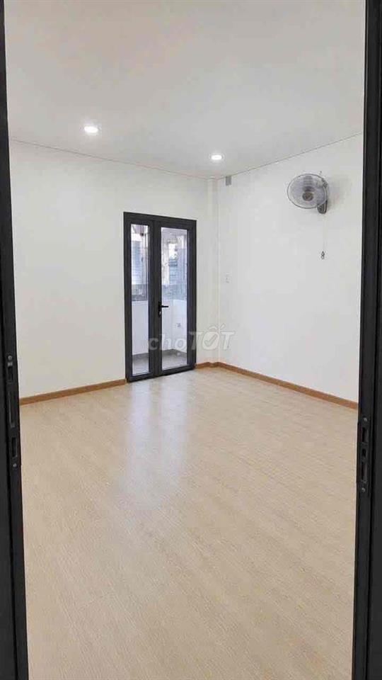 cho thuê nhà nguyên căn hẻm 373 Lý thường kiệt, quận tân bình 5x13m2