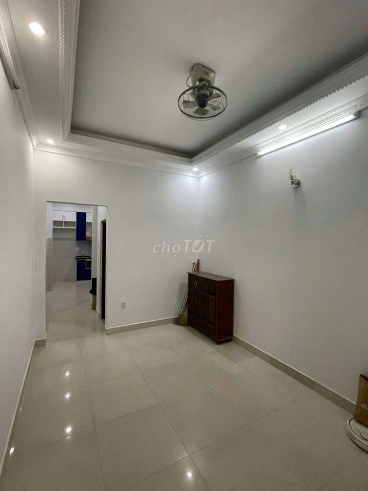 Chính chủ bán nhà đẹp xinh ở liền