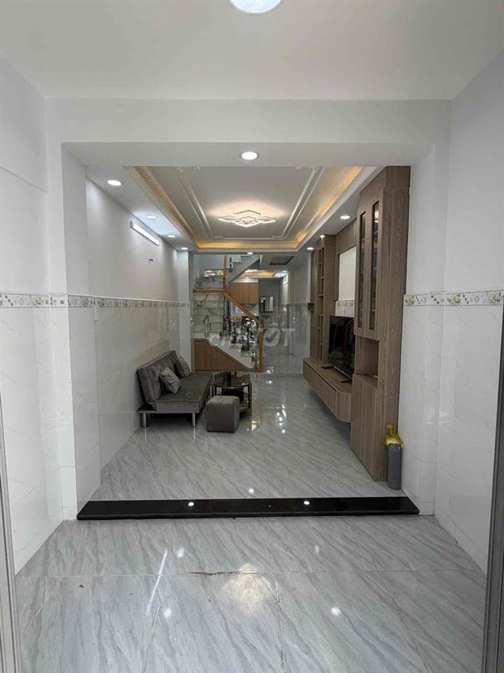 Nhà đẹp 2 tầng, Lâm Văn Bền, Quận 7, hẻm 4m – Tặng full nội thất