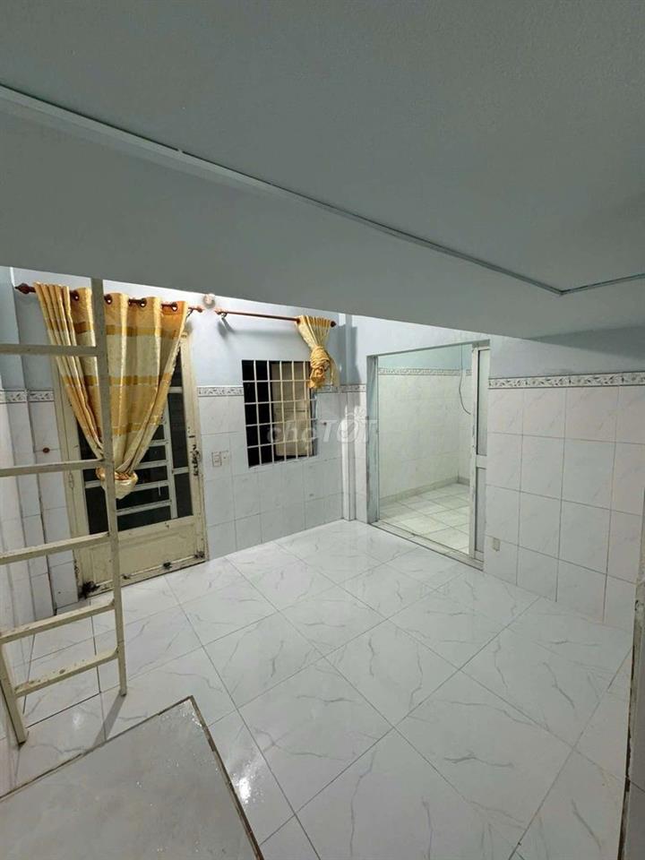 bán nhà HCM giá rẻ.công chứng vi bằng 24m