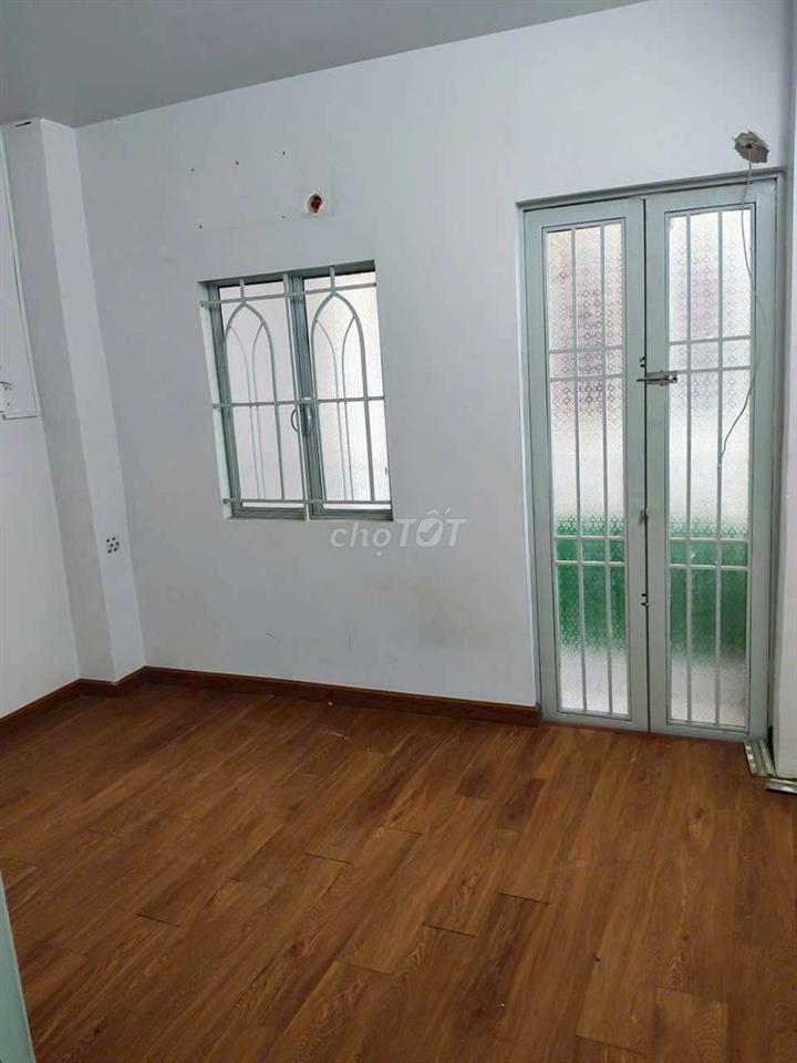 bán nhà nguyên căn có sổ hồng giá rẻ 1 trệt 2 lầu