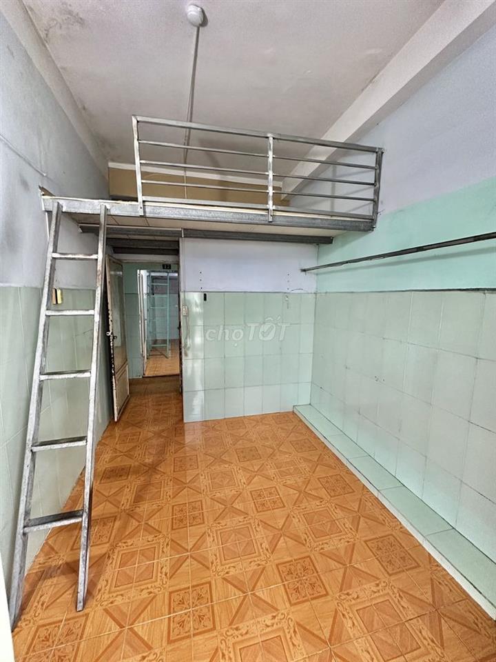 Cần Bán cực gấp Mặt phố Vip Bùi Văn Ba, Quận 7-180m2, mt 10m