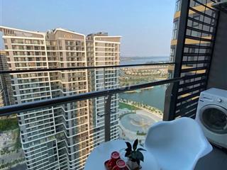 Cho thuê Studio Opus one 1. Tầng cao- view bể bơi, công viên giá 9 tr