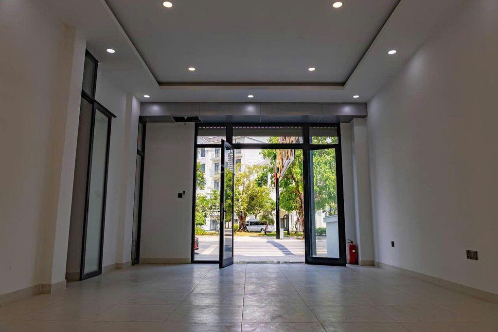 Cho thuê NHÀ PHỐ LIỀN KỀ VINHOMES GRAND PARK trục D2A- CHUYÊN CÔNG TY