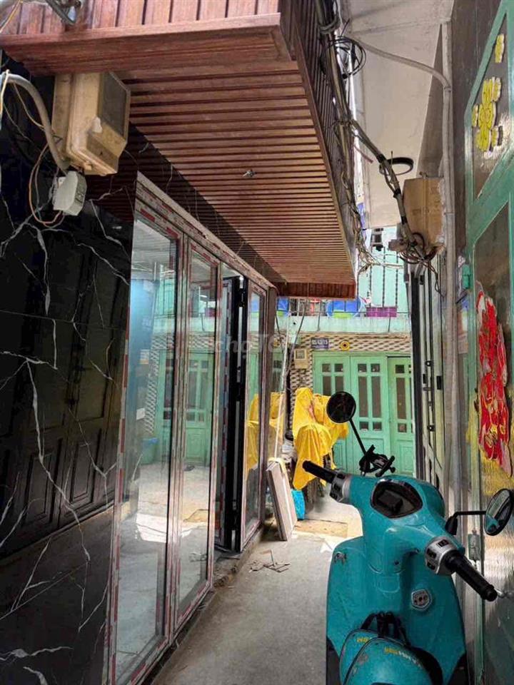 NHÀ ĐẸP - QUẬN 7 CHÍNH CHỦ ĐỨNG BÁN.