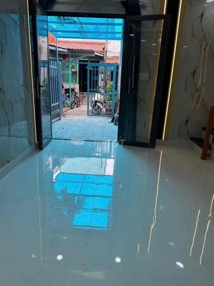 mặt tiền hẻm 391 Huỳnh Tấn Phát hẻm thẳng 1 trục 3m