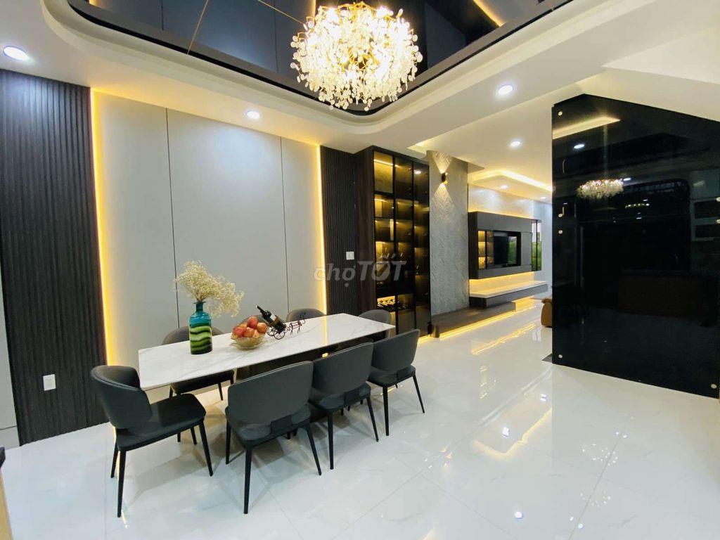 Bán Nhà Đẹp 4 Tầng Full Nội Thất, 90m², Thang Máy, Chỉ 16 Tỷ 5, Quận 7