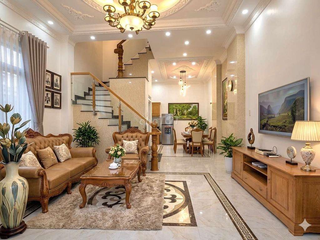 Bán Biệt Thự Mini 4 Tầng, 200m² Sàn, Đường 14m, Chỉ 8 Tỷ 5, Quận 7