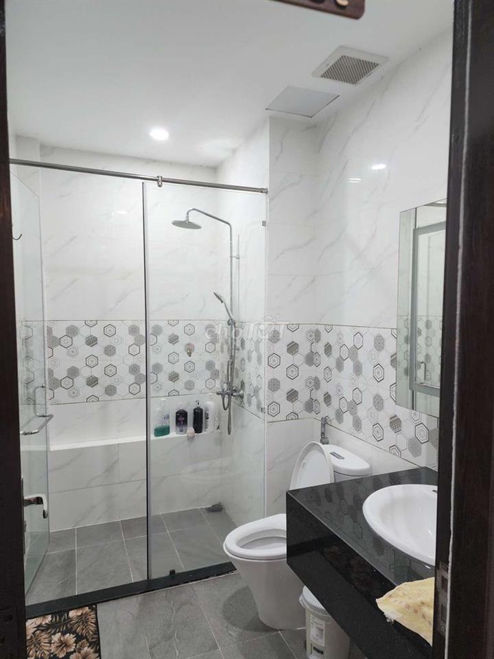 Bán Nhà Đẹp 5 Tầng, 120m2, Hẻm 8m Khu Kiều Đàm, Chỉ 22 Tỷ, Quận 7 