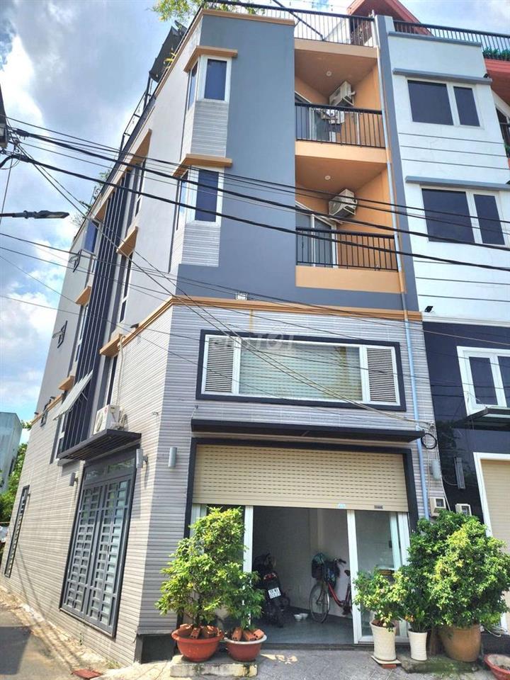 Bán Nhà Đẹp 4 Tầng, Lô Góc, Ô Tô Đỗ Cửa, 190m² Sàn, Chỉ 8 Tỷ 5, Quận 7