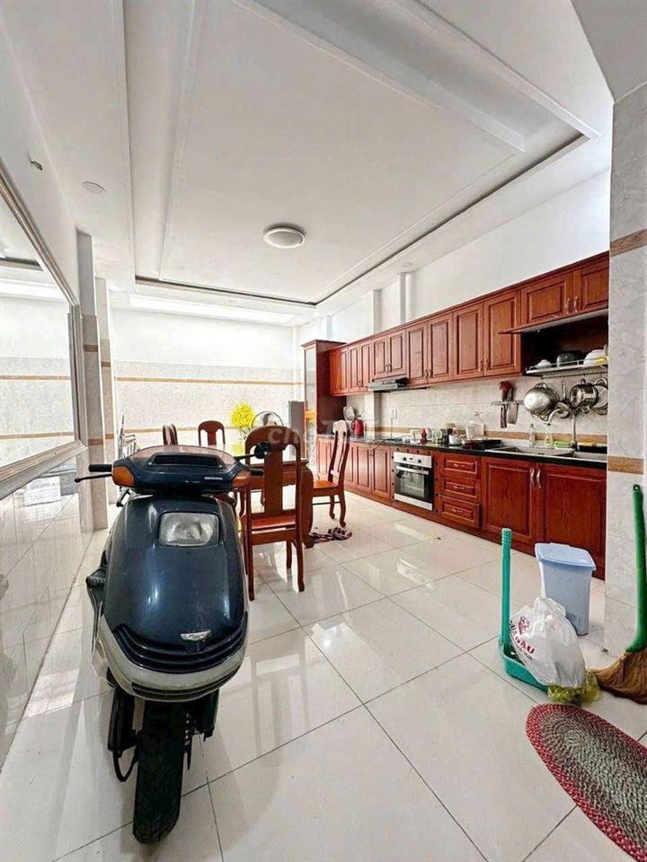 Bán nhà 4 tầng đường nhựa 8m lâm văn bền 4x20 giá 12 tỷ