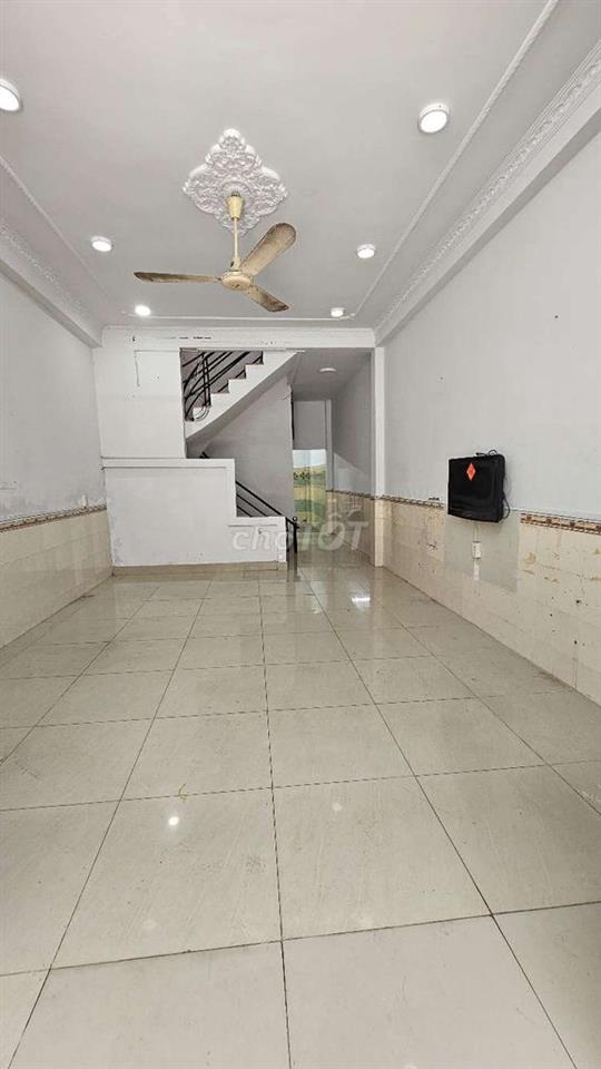 Bán nhà hẻm oto khu dân cư lý phục man 4x17 nhà 1 lầu giá 8,9 tỷ