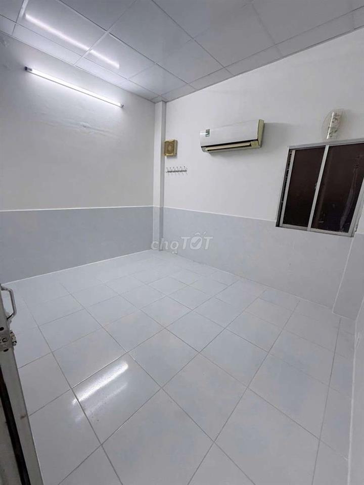 Cho thuê nhà nguyên căn 2pn gần DH maketing nhà sạch đẹp giá 10 tr