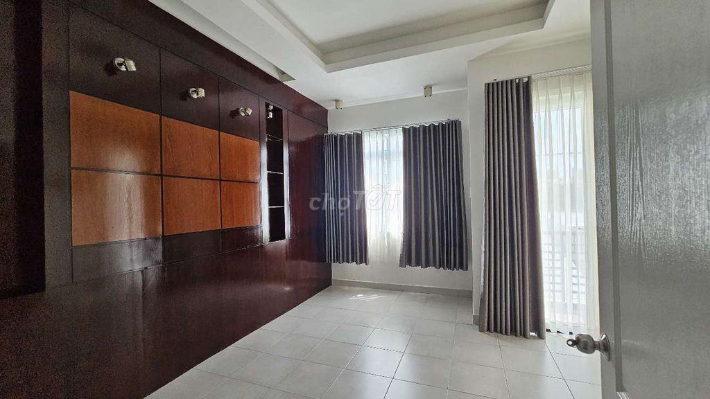 Cho thuê nhà 4 tầng trung tâm quận 7 có 4pn nhà đẹp giá 17 triệu