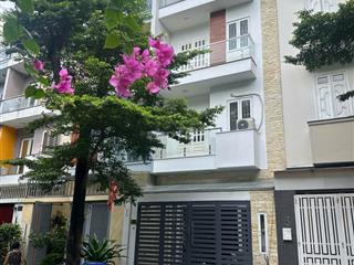 Bán nhà phố