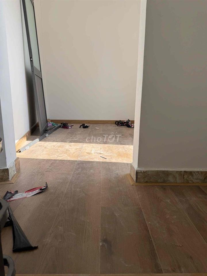 cần bán nhà hẻm 1041 txs trệt 2 lầu 2phòng tollet