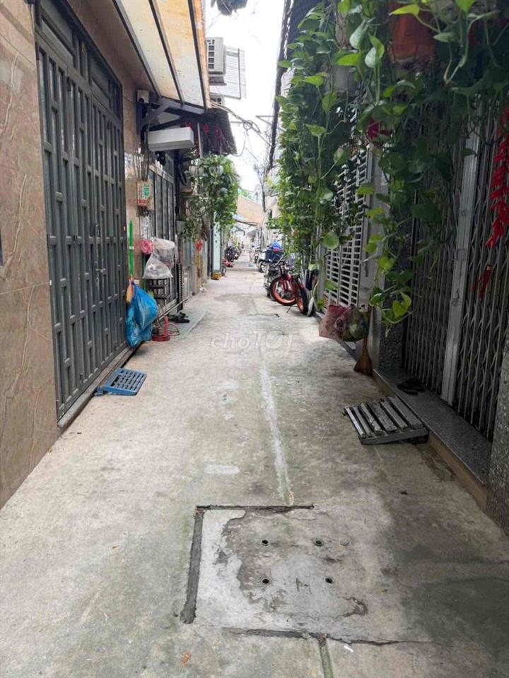cần bán nhà hẻm 1041 txs trệt 2 lầu 2phòng tollet