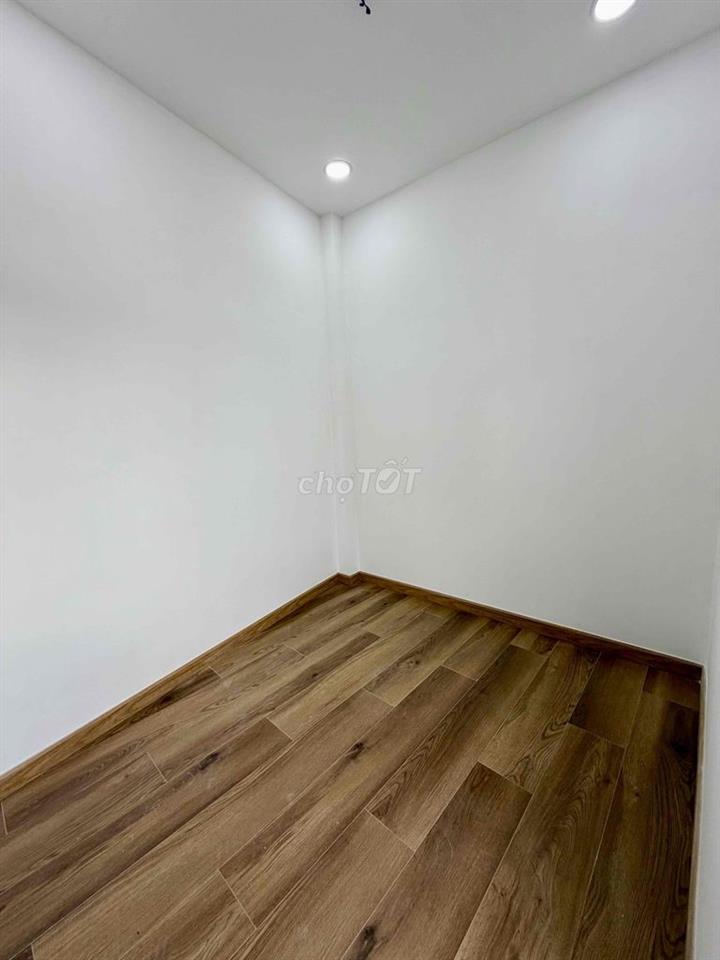 cần bán nhà 2 lầu hẻm 1041 trần xuân soạn 2ptollet giá 1,1ty(TL)