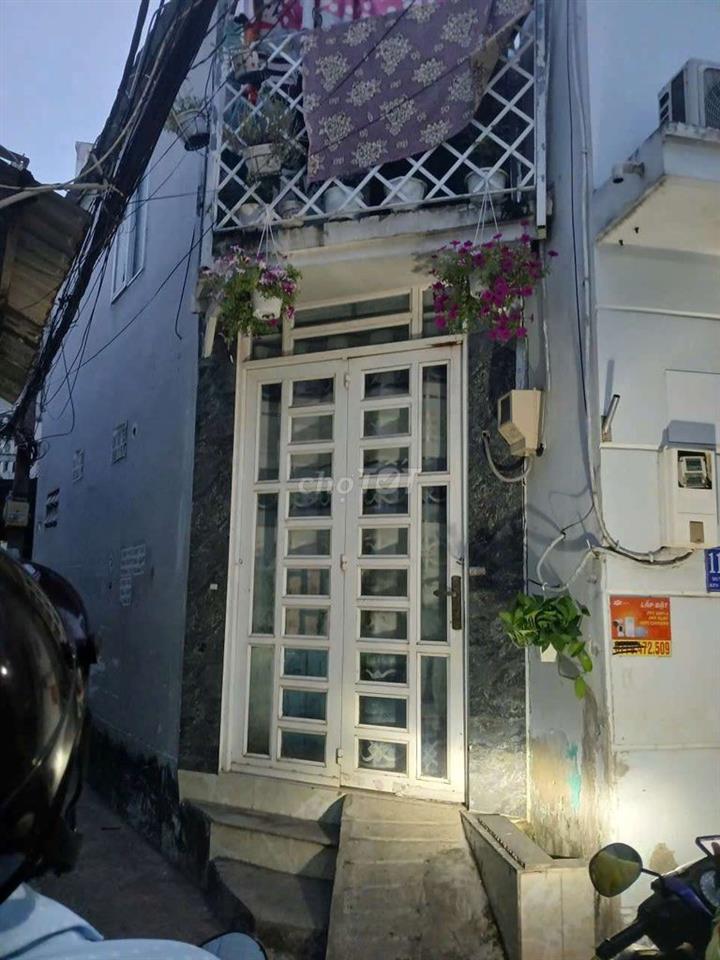 Nhà cần bán ở Quận 7