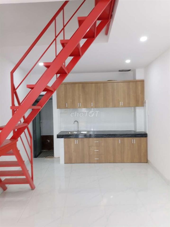 Bán nhà giá rẻ.. cách trứng tâm TP 6km...gần trường chợ.. khu dân cư.
