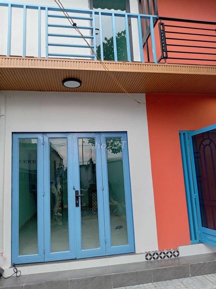 Bán nhà giá rẻ.. cách trứng tâm TP 6km...gần trường chợ.. khu dân cư.