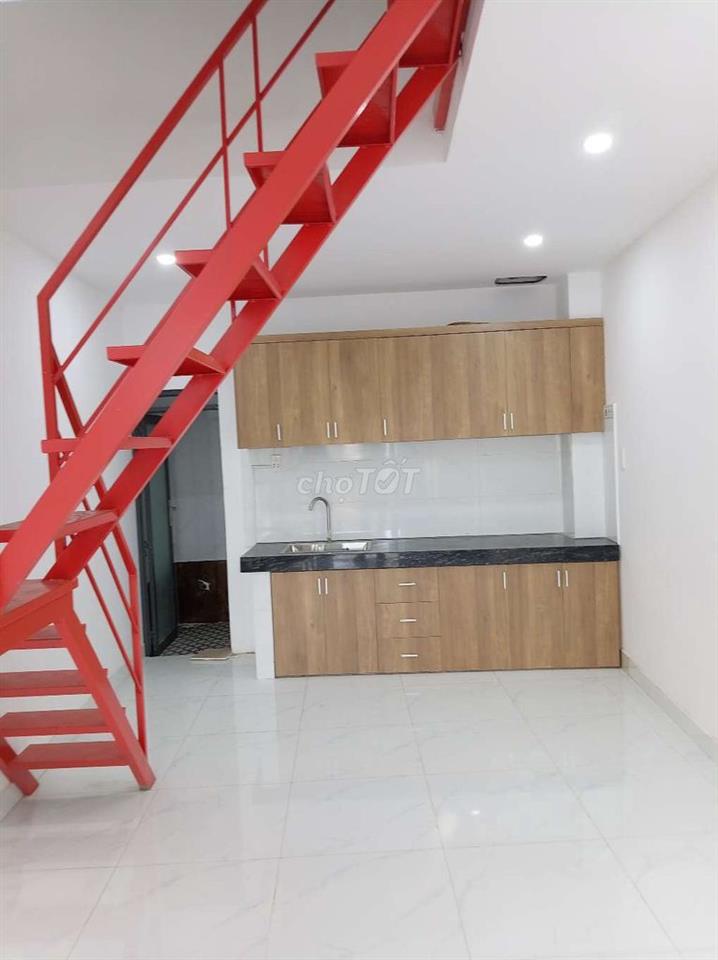 Bán nhà giá rẻ.. cách trứng tâm TP 6km...gần trường chợ.. khu dân cư.